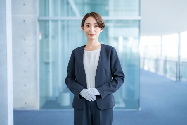 了聞 担当スタッフ